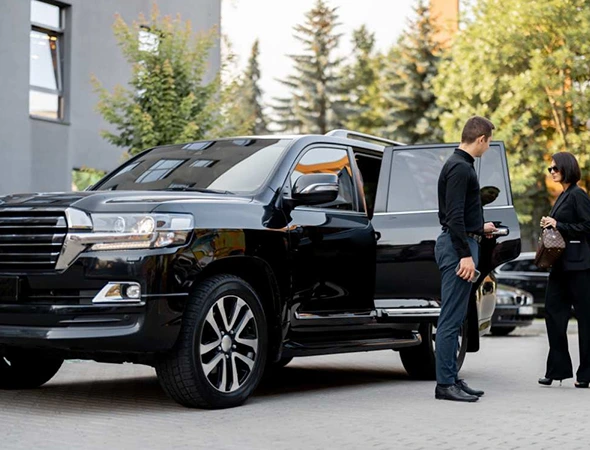 Luxury Black Car Service in Charlotte